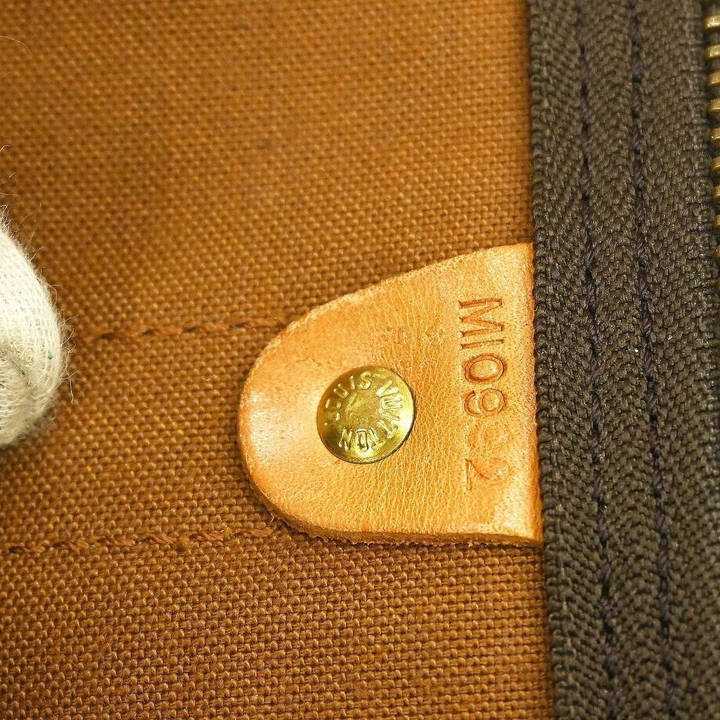 Louis Vuitton Keepall Bag Brown Canvas Fair condition - Model View