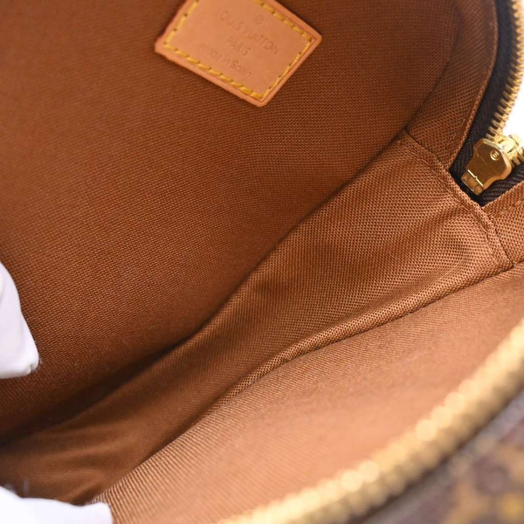 Louis Vuitton Pochette Gange Brown Canvas Good condition - Model View