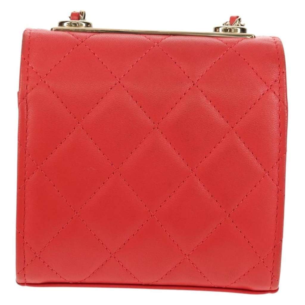 Chanel Trendy CC Clutch with Chain Red Leather Good condition - Back View