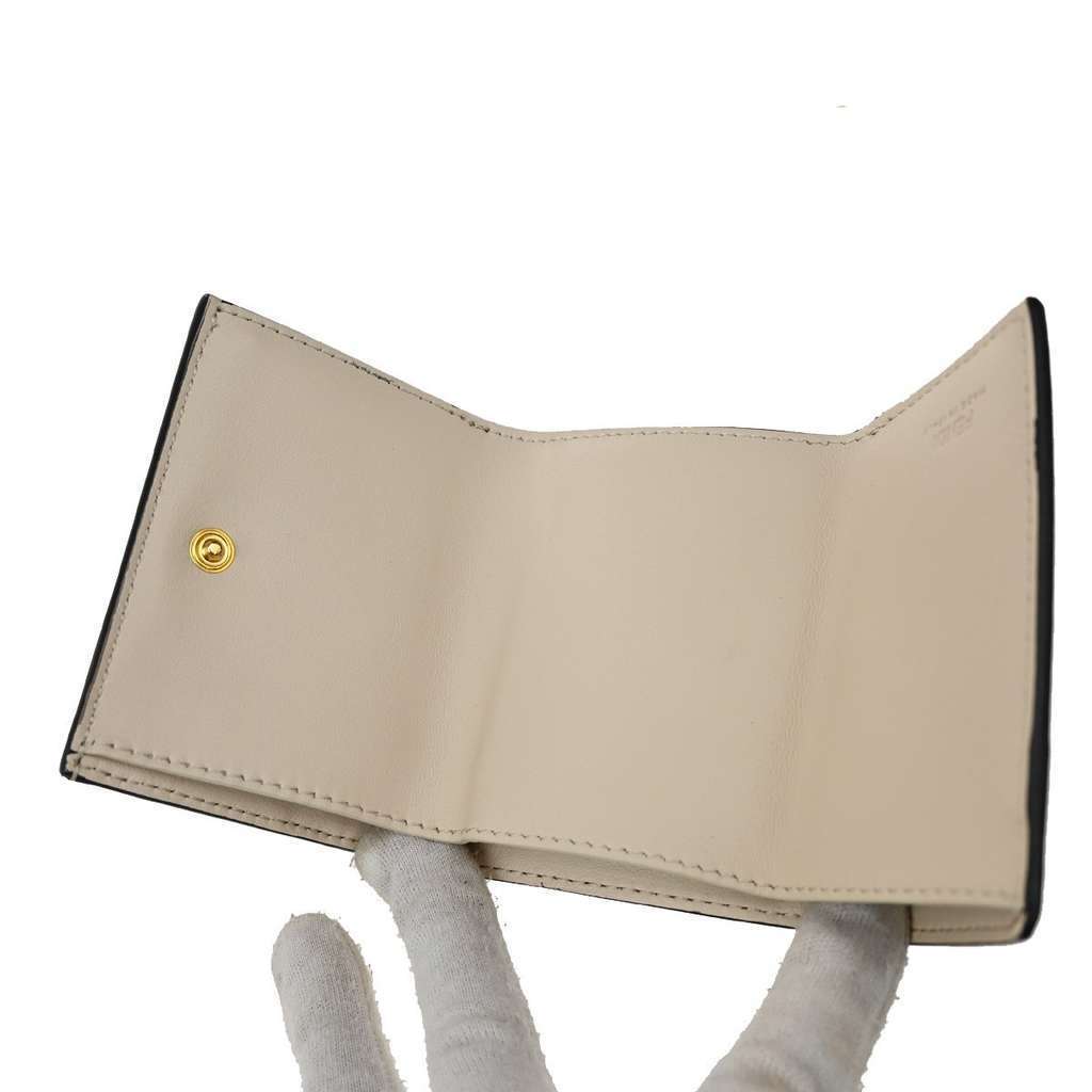 Fendi Peekaboo Wallet Red Leather Good condition - Box View