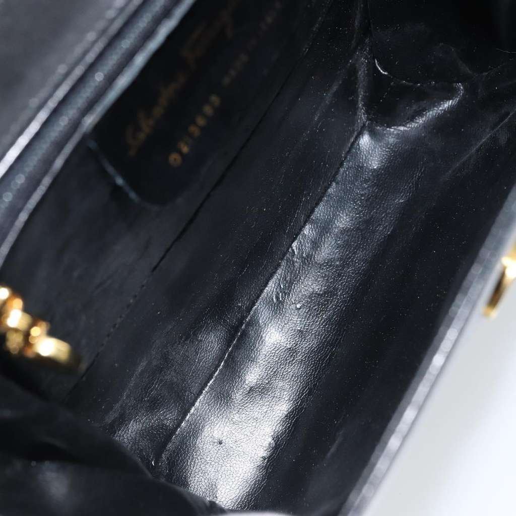 Salvatore Ferragamo Vintage Shoulder Bag Black Leather Good condition - Box View
