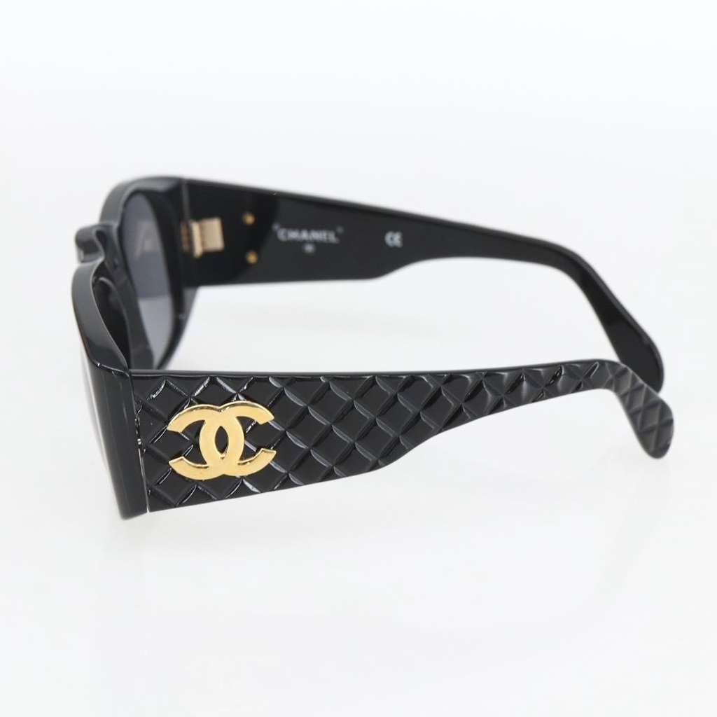 Chanel Logo CC Sunglasses Black Plastic Good condition - Model View