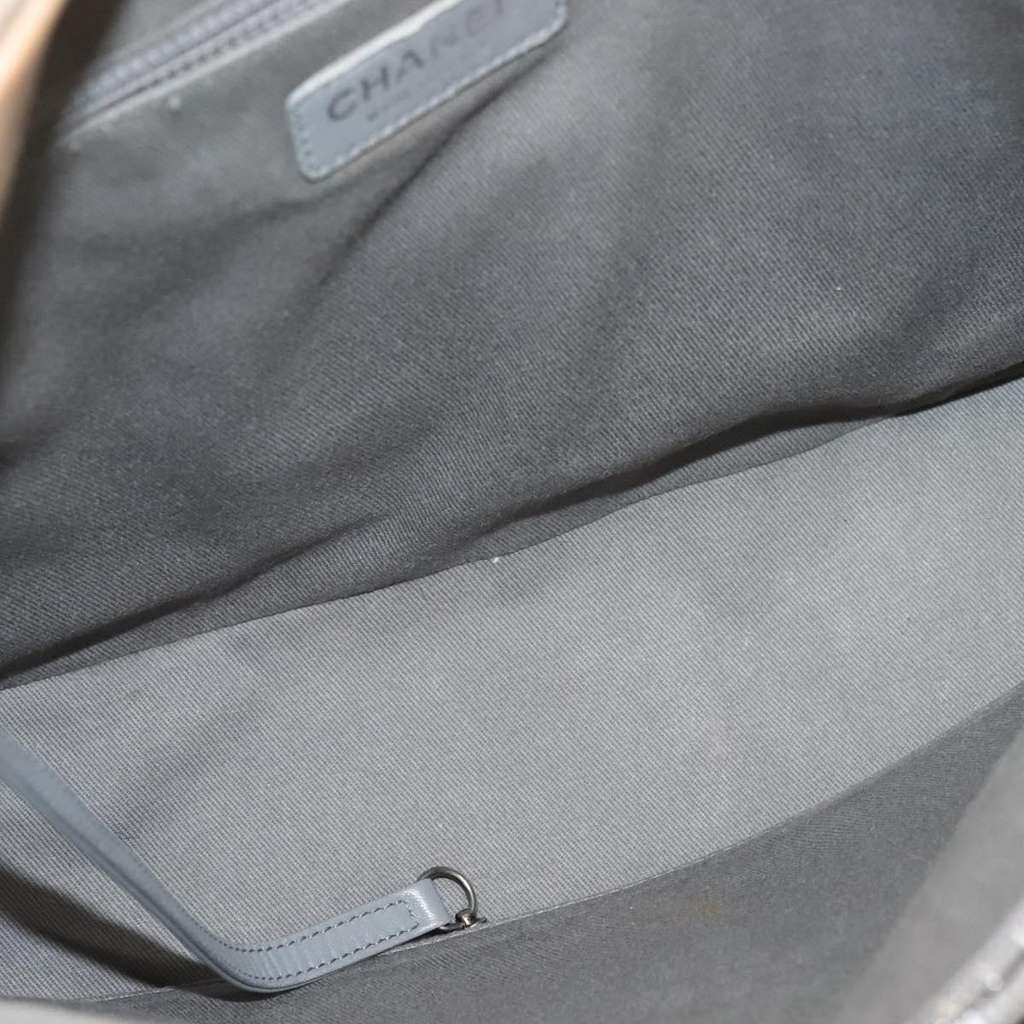 Chanel Quilted Boy Tote Beige Good condition - Box View