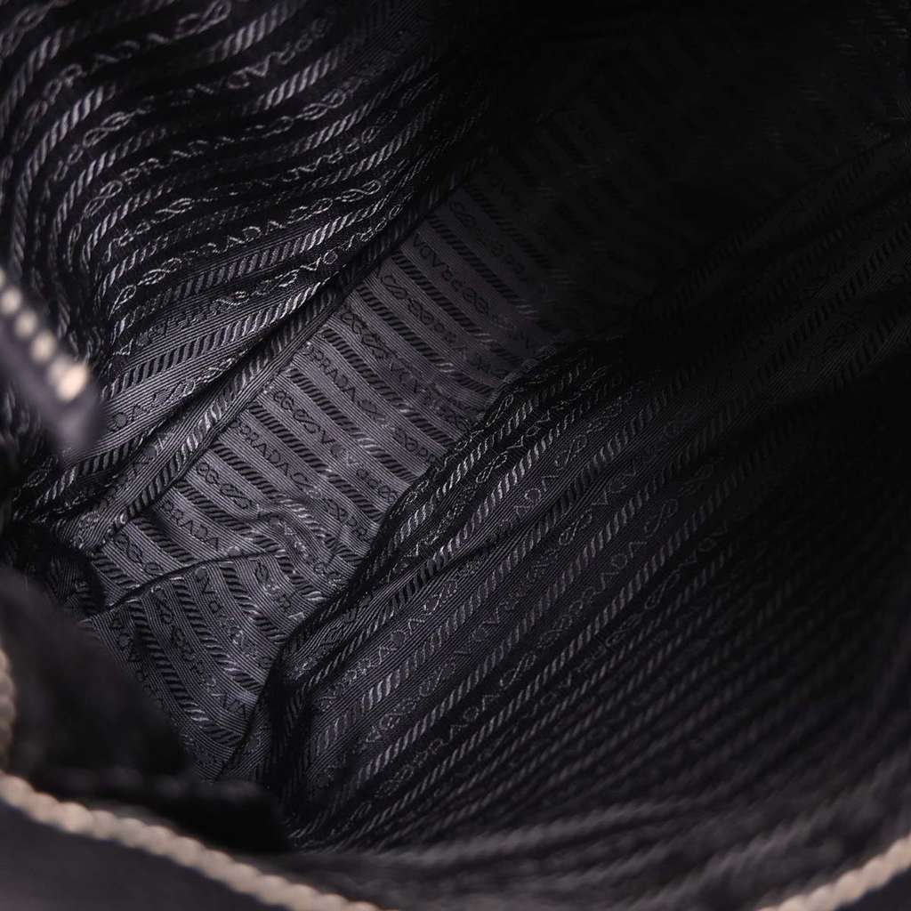 Prada Vintage Shoulder Bag Black Good condition - Inside View