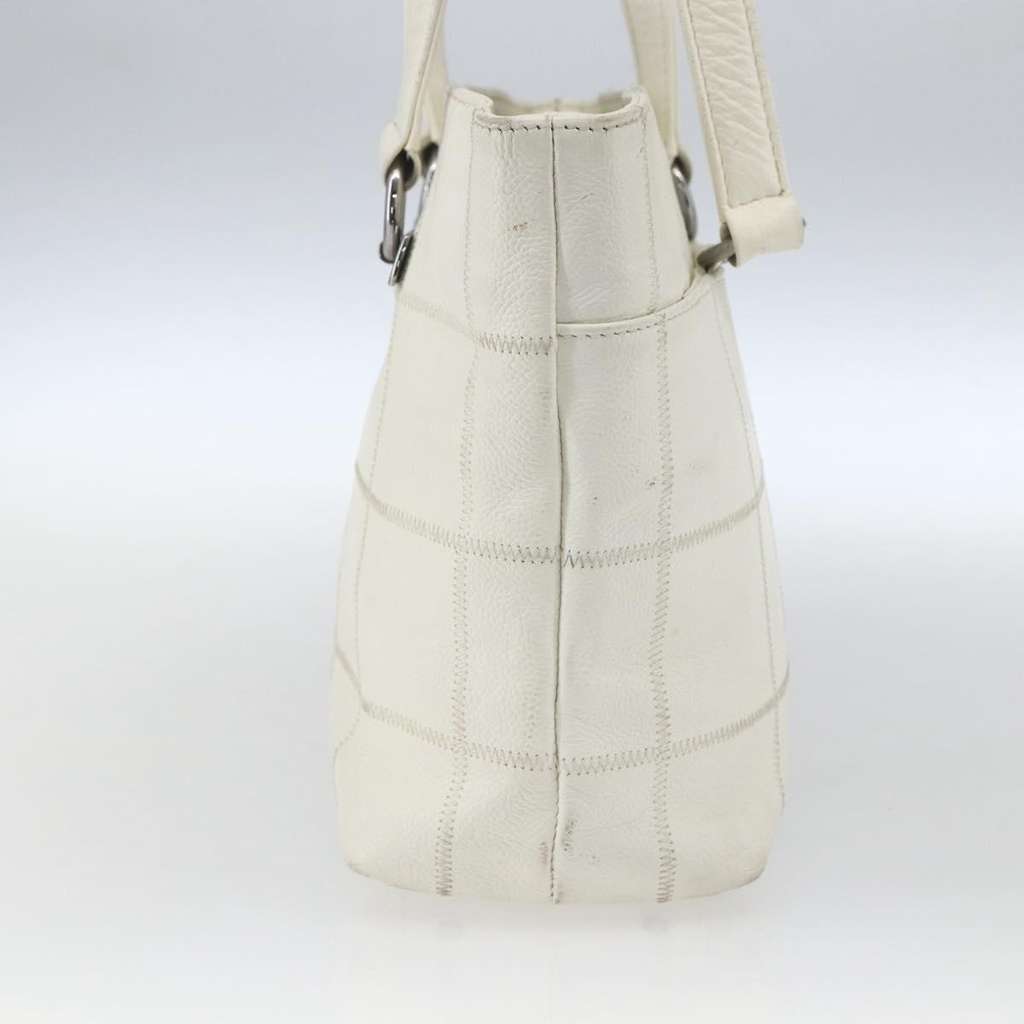 Chanel Square Stitch Tote White Leather Fair condition - Model View
