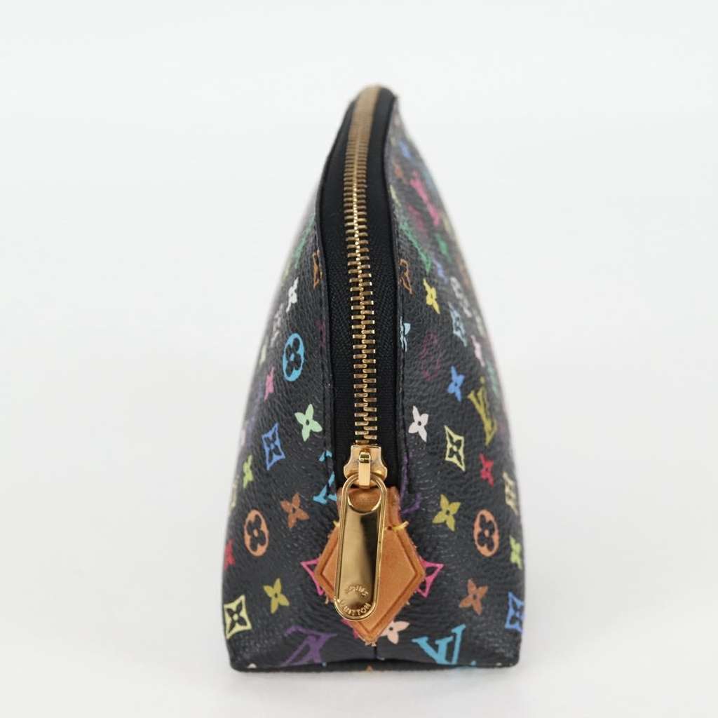 Louis Vuitton Cosmetic Pouch Black Canvas Good condition - Model View
