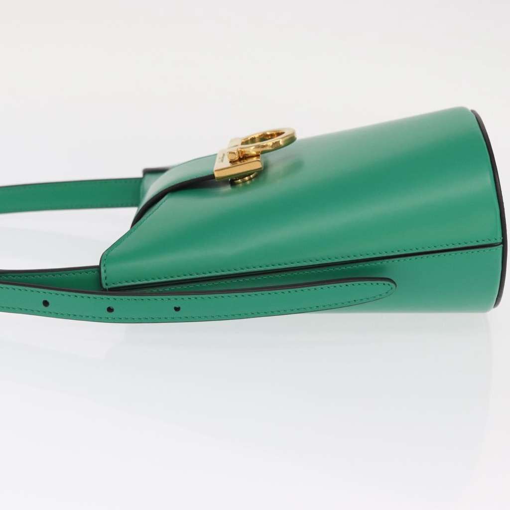 Salvatore Ferragamo Gancini handbag Green Leather Good condition - Model View