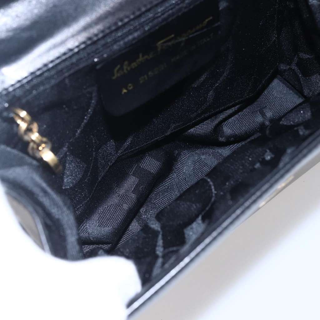 Salvatore Ferragamo Vala Shoulder Bag Black Leather Good condition - Box View