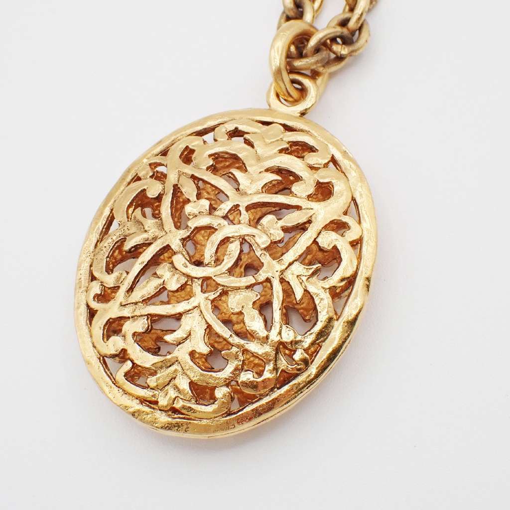 Chanel CC Pendant Chain Necklace Gold Good condition - Inside View