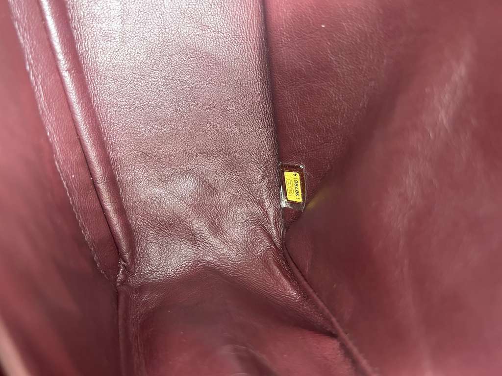 Chanel Reissue 2.55 Flap Bag Black Leather Good condition - Inside View