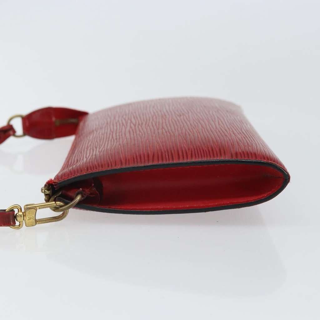 Louis Vuitton Pochette Accessoires Red Leather Fair condition - Model View