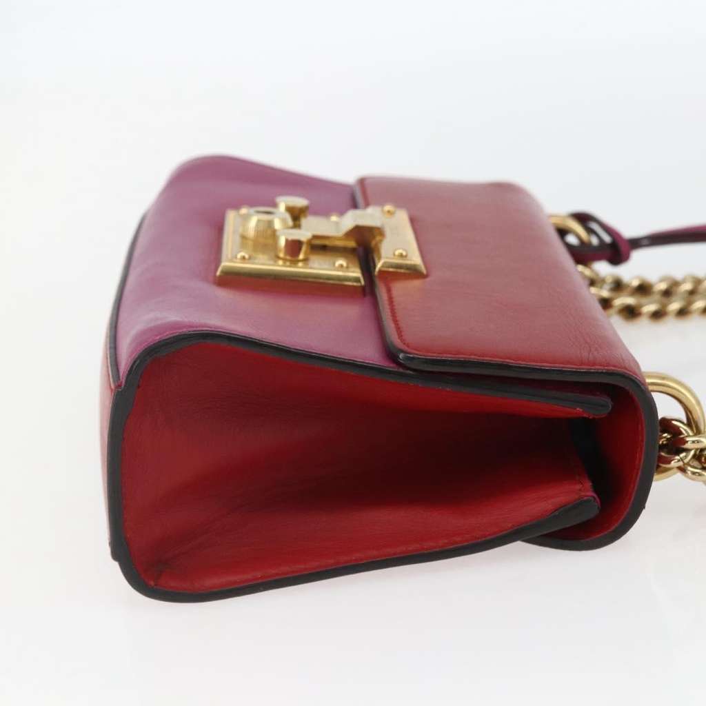 Gucci Padlock Shoulder Bag Red Leather Good condition - Model View