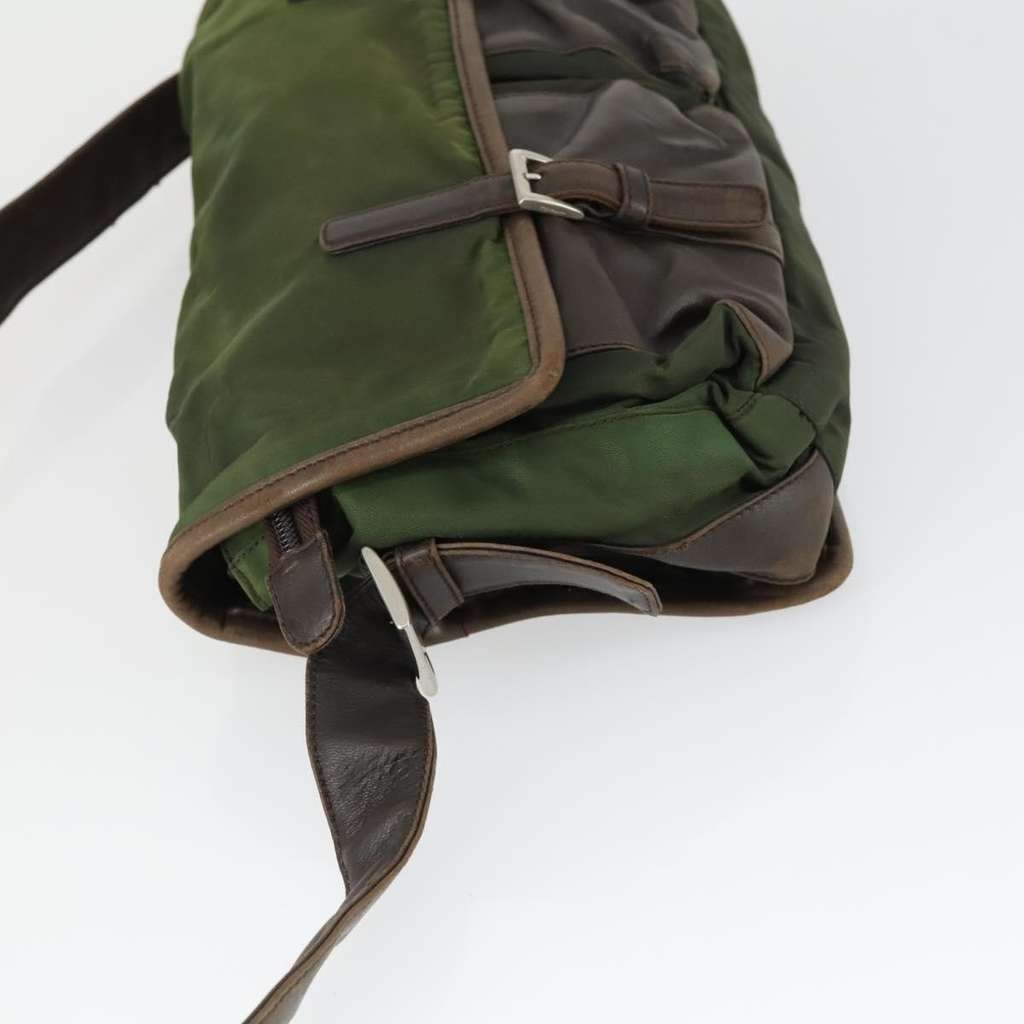 Prada Vintage Shoulder Bag Green Good condition - Model View