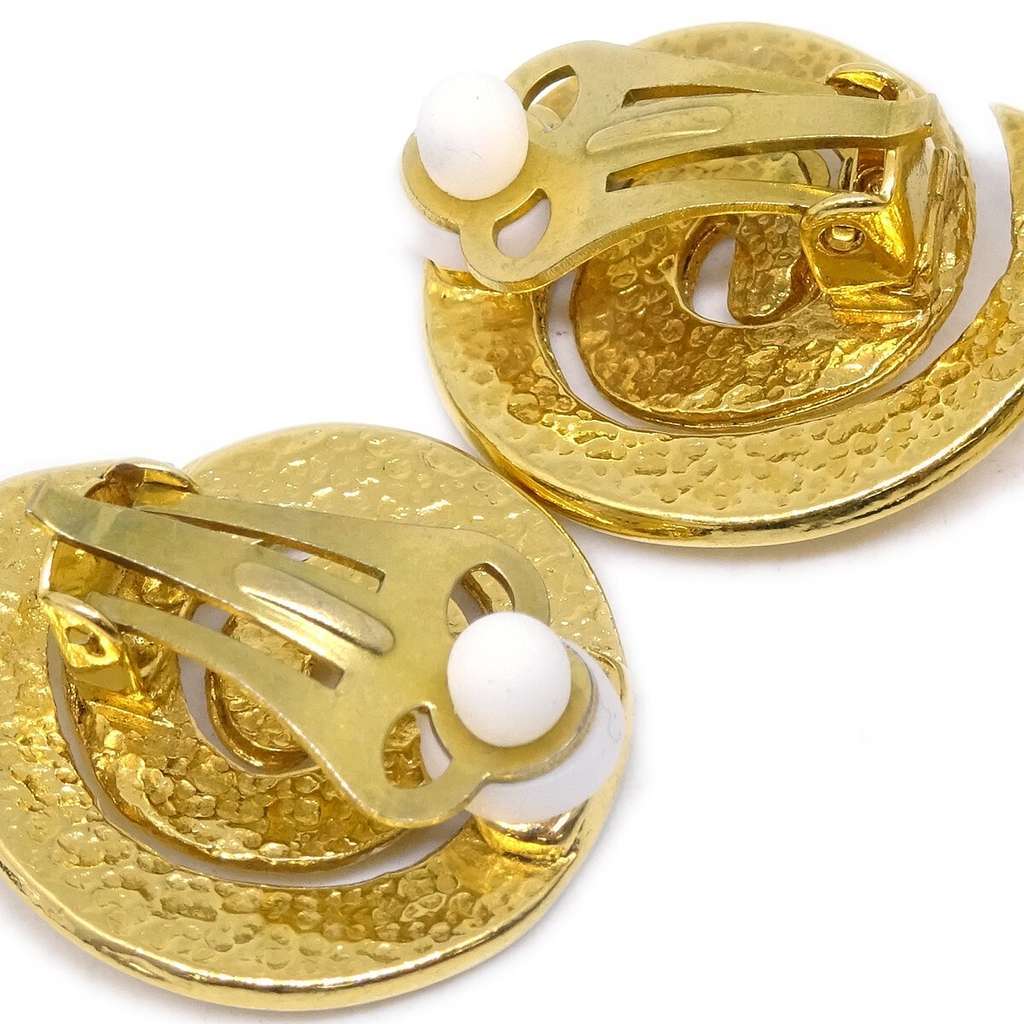 Chanel Vintage CC Flower Cutout Round Clip-On Earrings Gold Good condition - Inside View