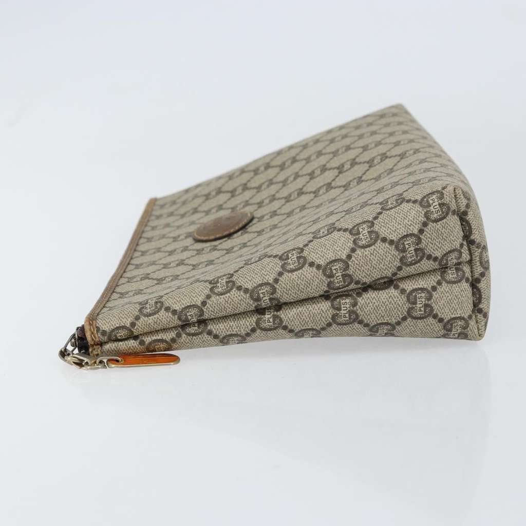 Gucci Zip Pouch Beige Canvas Good condition - Model View
