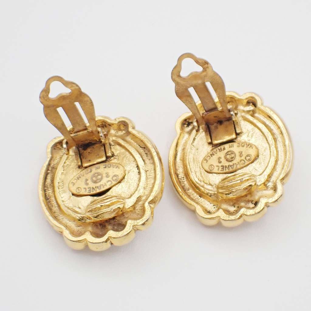 Chanel Vintage Round Clip-On Earrings Blue Good condition - Inside View