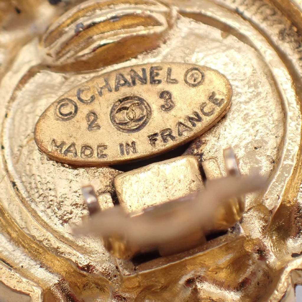 Chanel Vintage Round Clip-On Earrings Blue Good condition - Box View