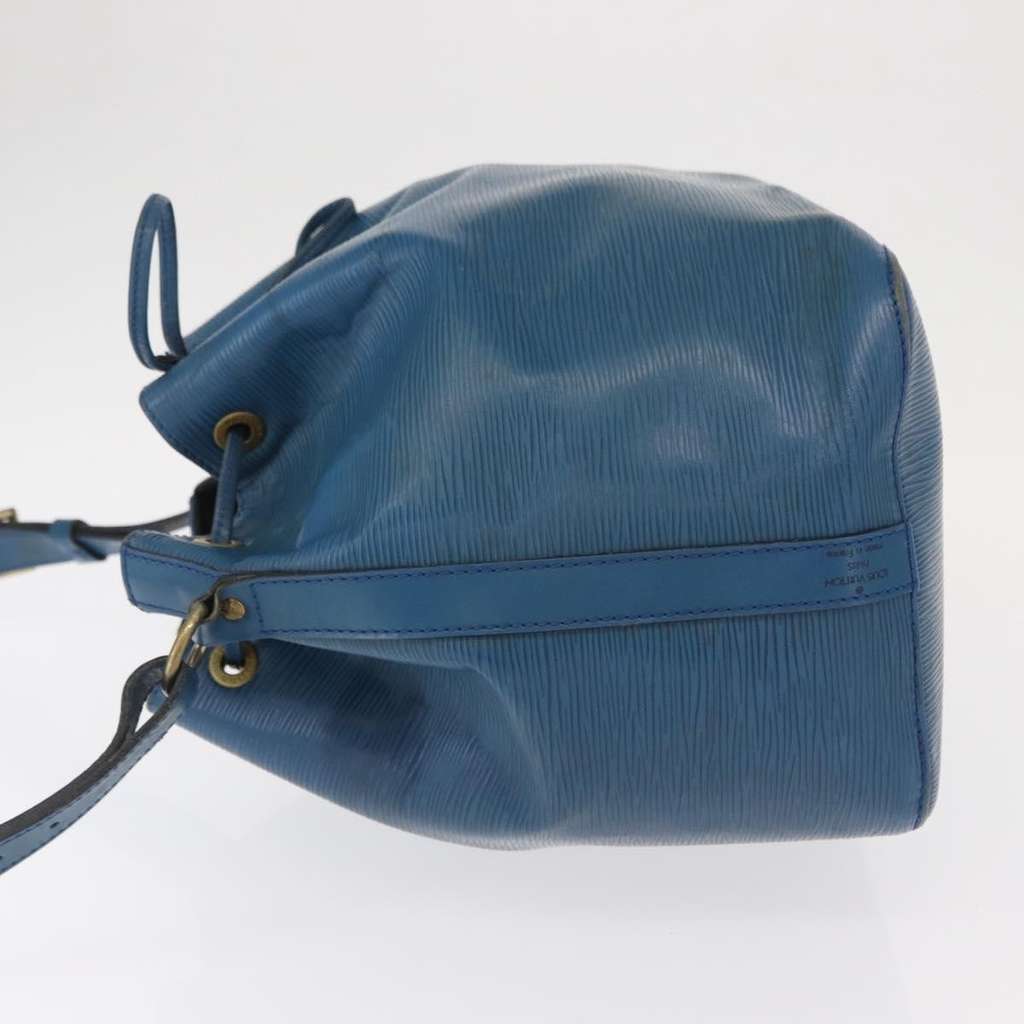 Louis Vuitton Petit Noe Handbag Blue Leather Fair condition - Model View