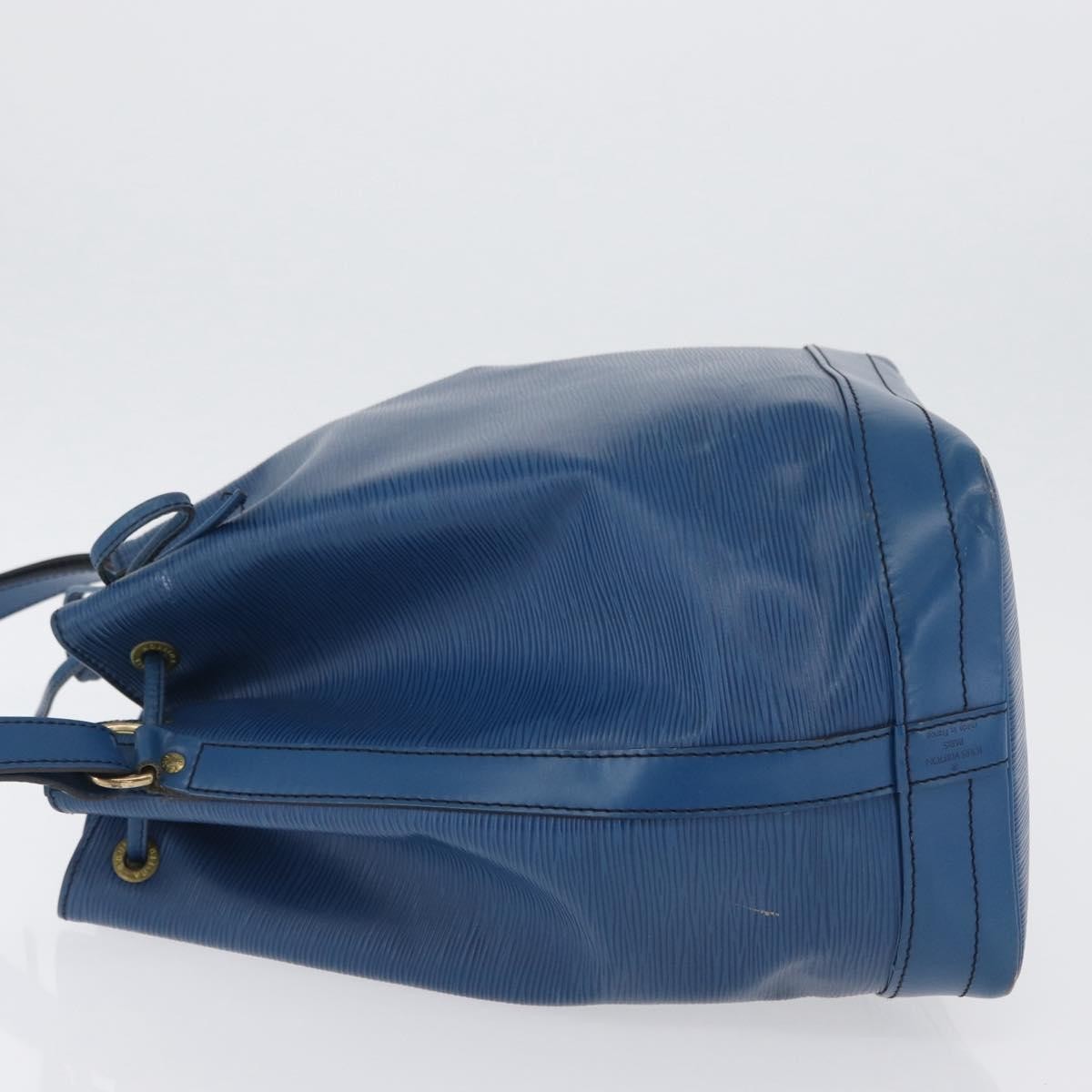 Louis Vuitton Petit Noe NM Handbag Blue Leather Good condition - Model View