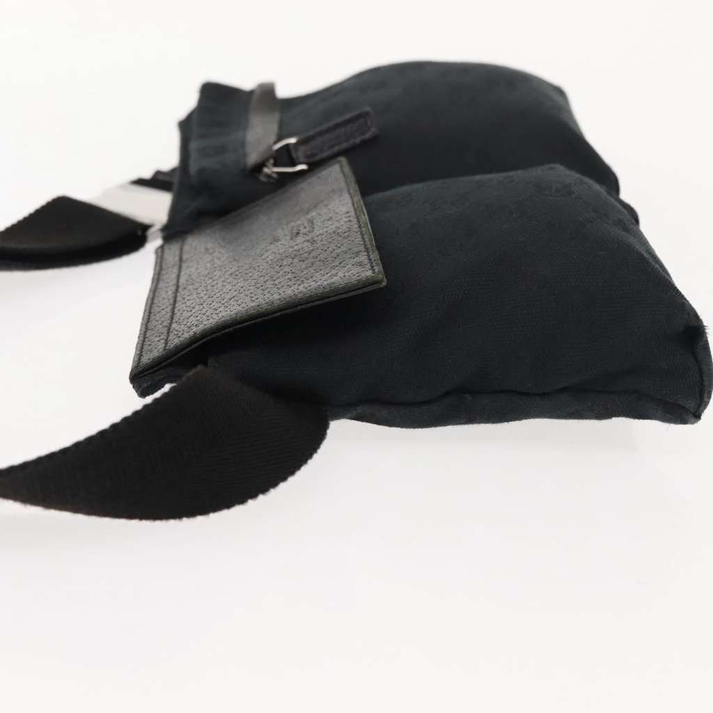 Gucci Vintage Double Belt Bag Black Canvas Good condition - Model View