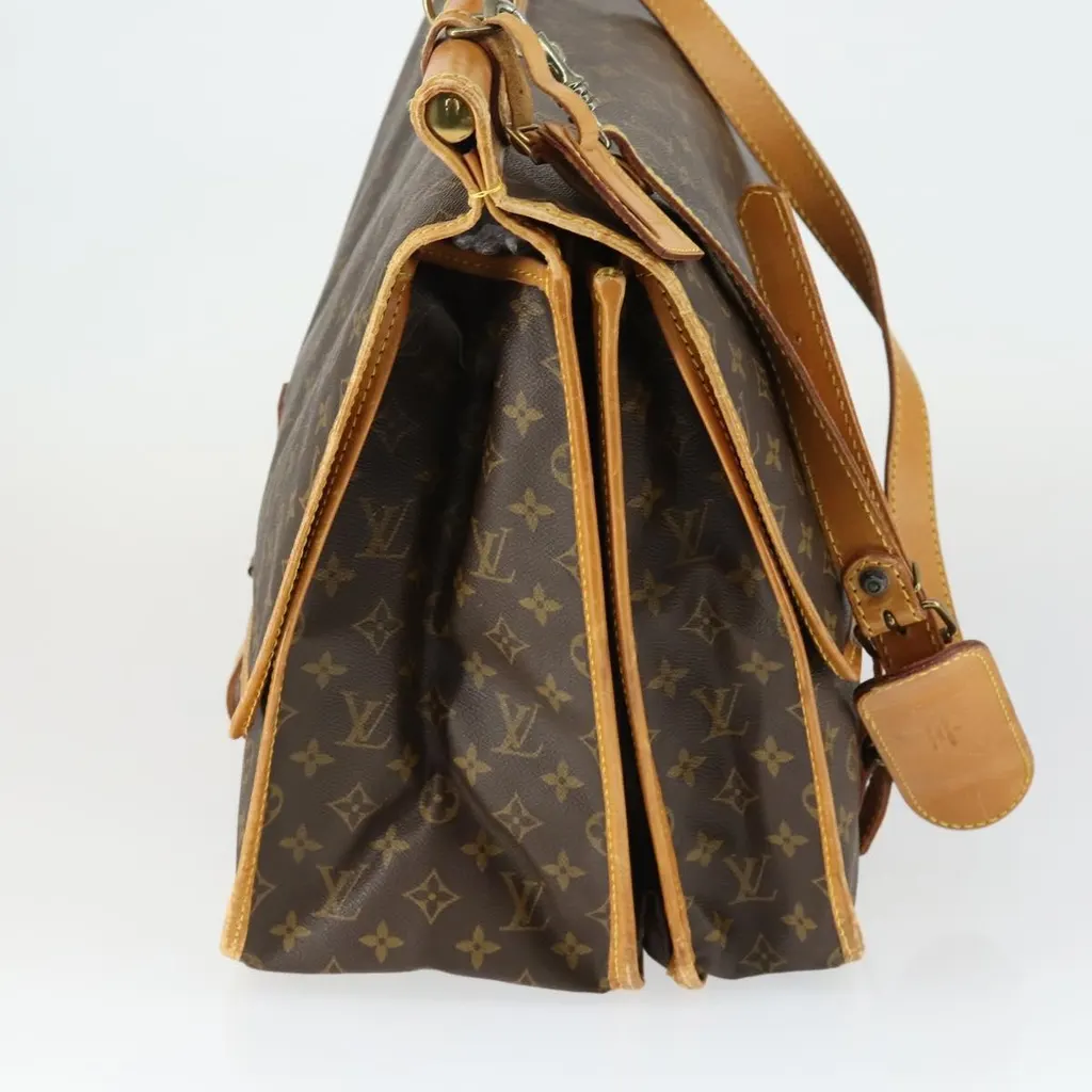 Louis Vuitton Sac Chasse Hunting Bag Brown Canvas Good - Model View