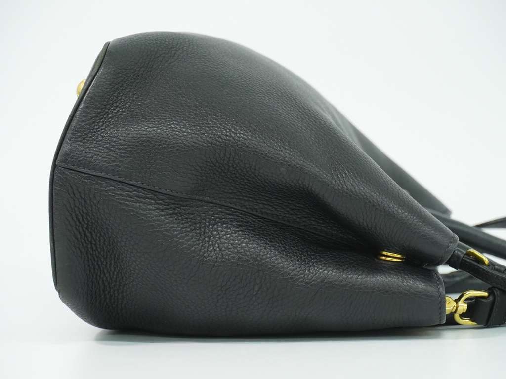 Prada Vintage Tote Black Leather Fair condition - Inside View