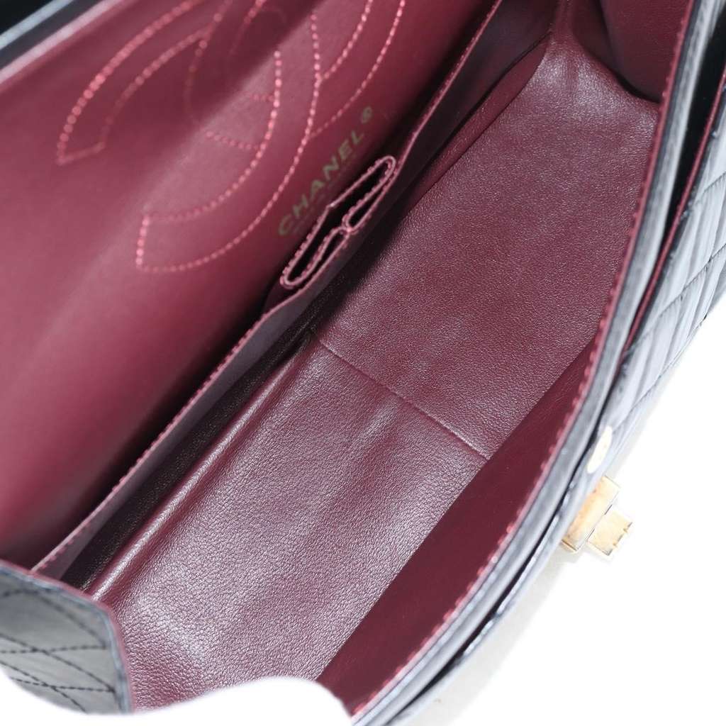 Chanel Reissue 2.55 Flap Bag Black Leather Good condition - Box View