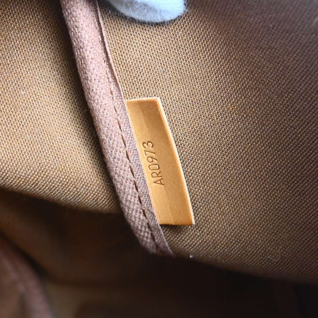 Louis Vuitton Saumur Handbag Brown Canvas Good condition - Model View