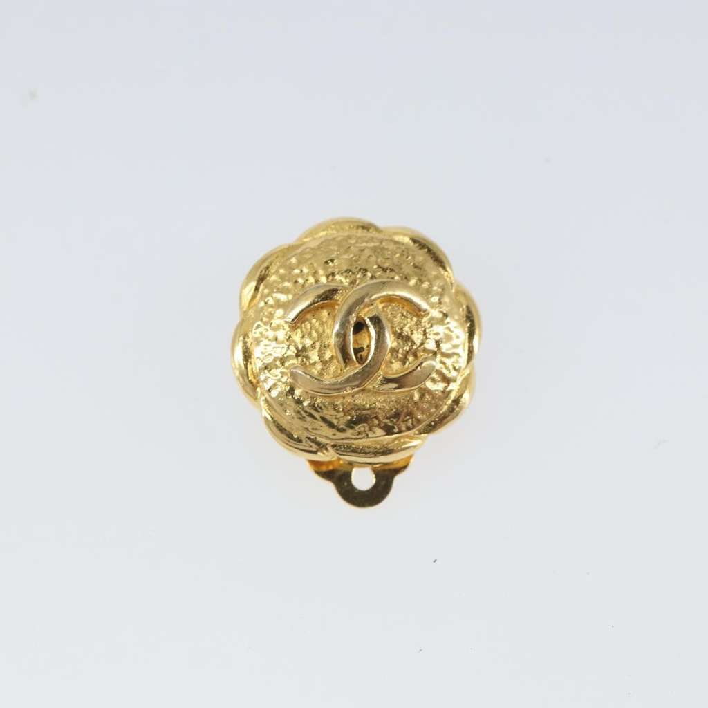 Chanel Vintage Round CC Clip-On Earrings Gold Metal Good condition - Back View