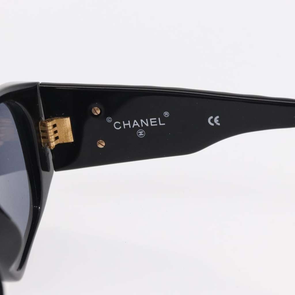 Chanel Logo CC Sunglasses Black Plastic Good condition - Box View