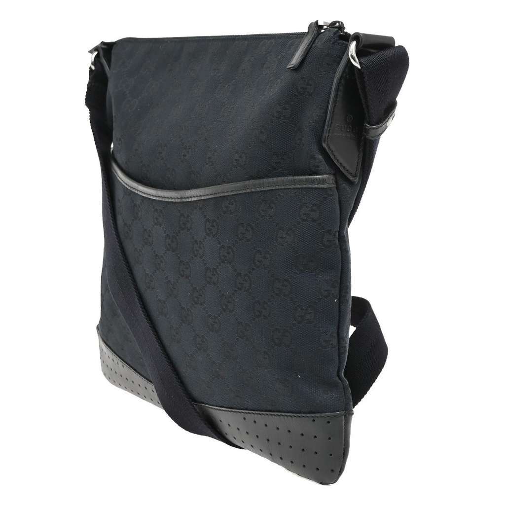 Gucci Zip Messenger Bag Black Canvas Good condition - Model View