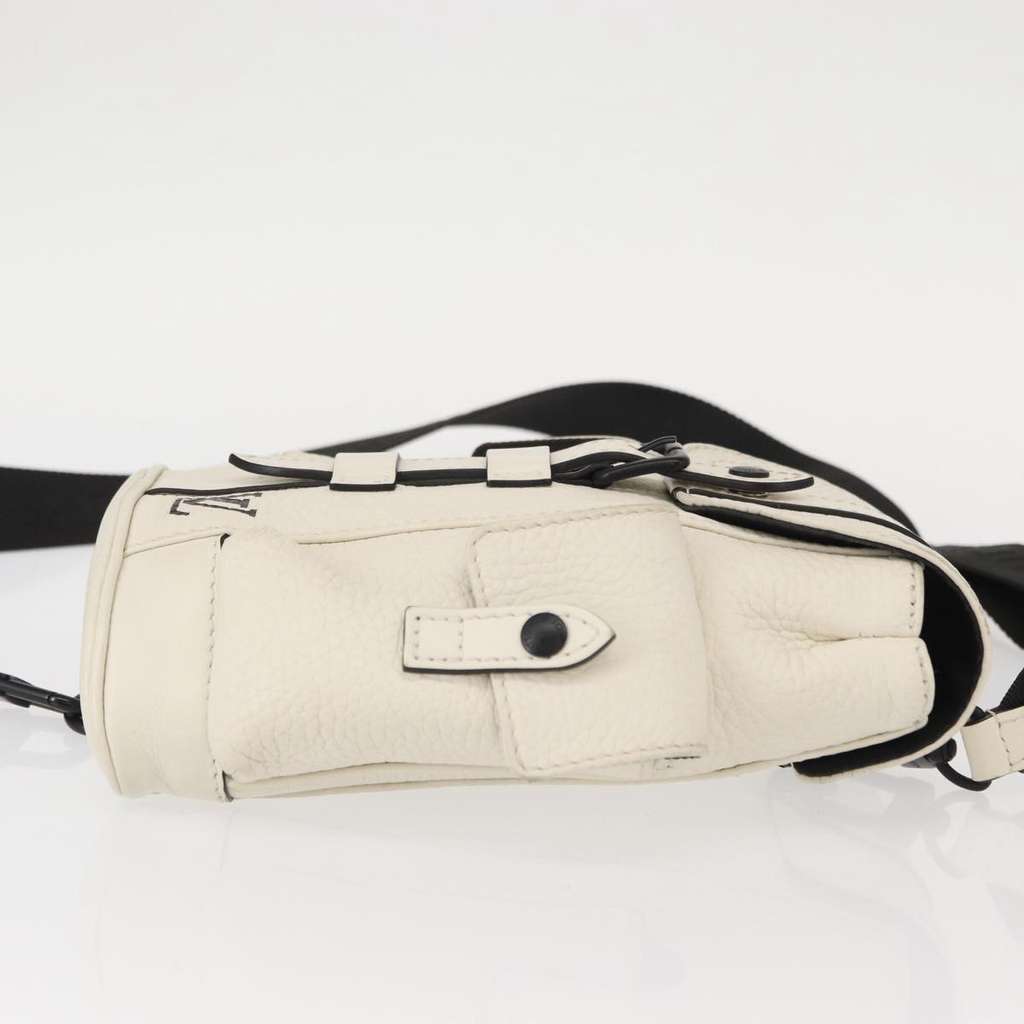 Louis Vuitton Christopher Backpack White Leather Good condition - Inside View