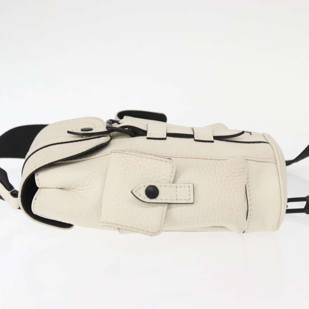 Louis Vuitton Christopher Backpack White Leather Good condition - Model View