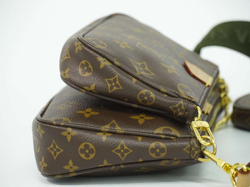 Louis Vuitton Multi Pochette Accessoires Brown Canvas Good condition - Inside View