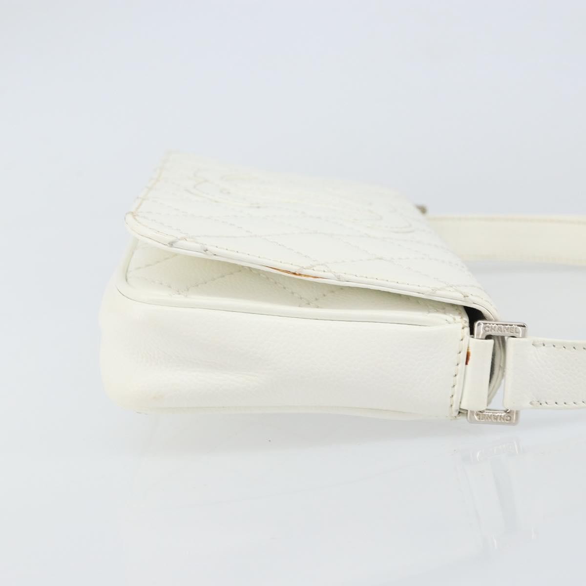 Chanel Vintage Timeless CC Adjustable Shoulder Bag White Leather Good condition - Inside View