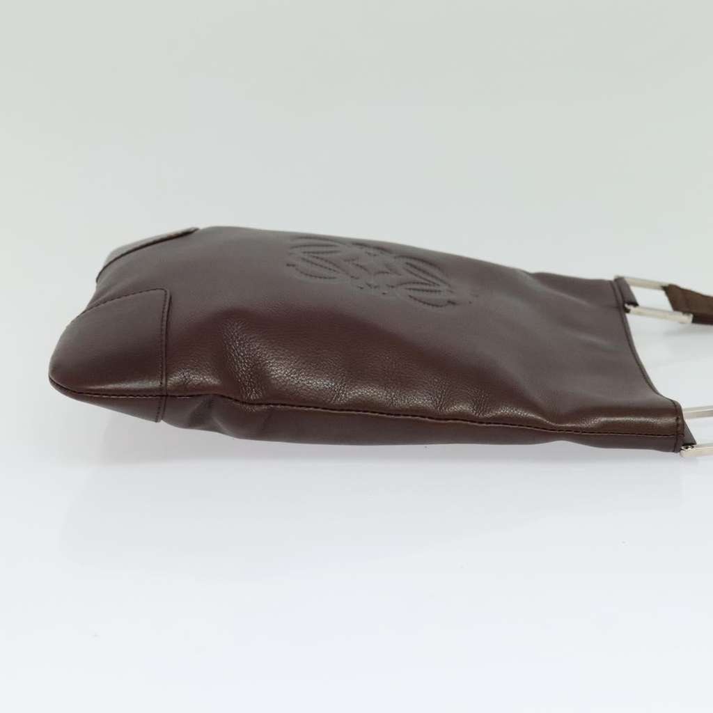 Loewe Anagram Shoulder Bag Brown Leather Good condition - Model View