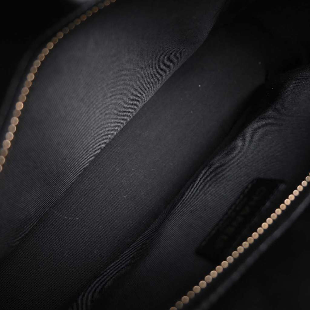 Chanel Chocolate Bar CC Tote Black Leather Good condition - Inside View