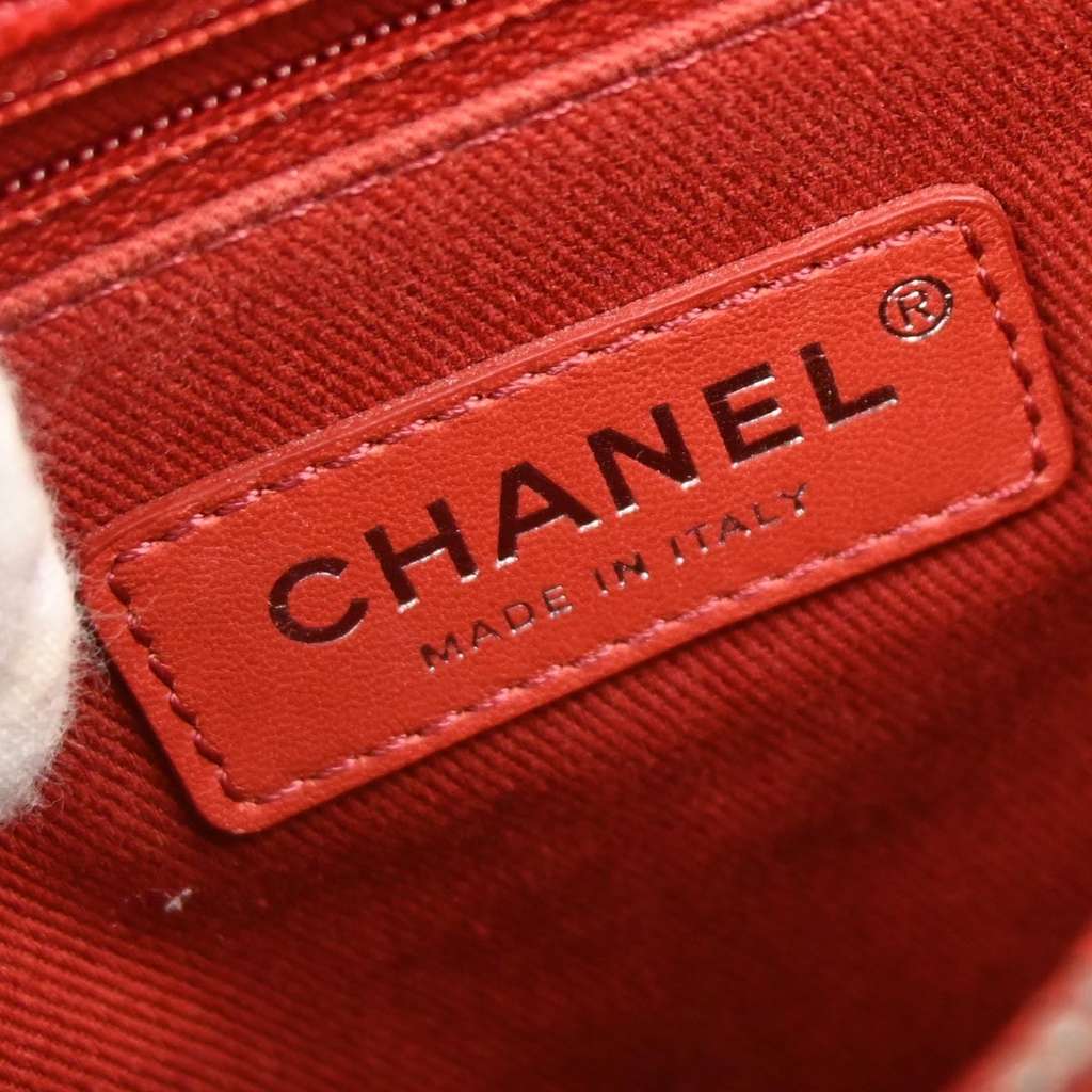 Chanel Coco Top Handle Bag Red Leather Very good condition - Model View