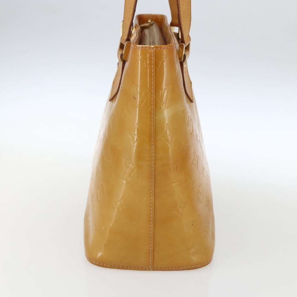 Louis Vuitton Houston Handbag Beige Fair condition - Model View