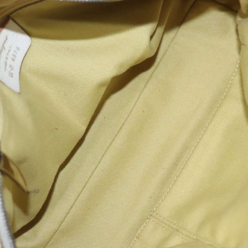 Salvatore Ferragamo Gancini Buckle Shoulder Bag White Leather Good condition - Box View