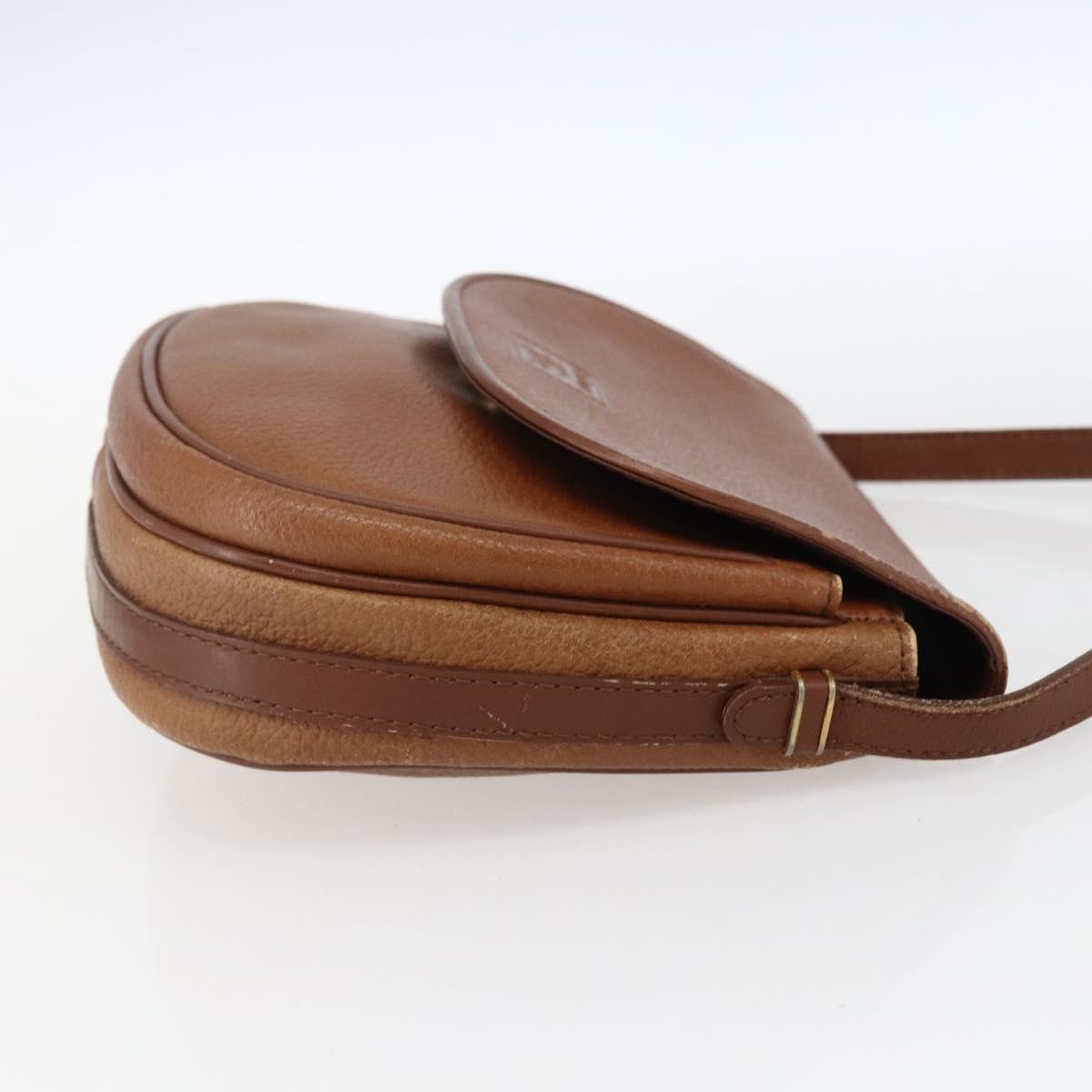 Burberry Vintage Shoulder Bag Brown Leather Good condition - Model View