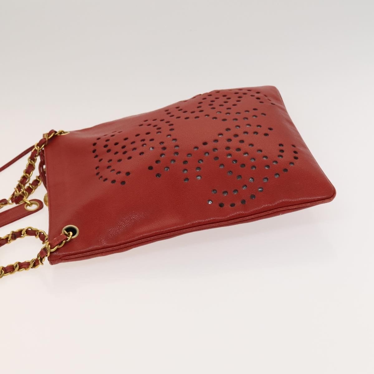 Chanel Triple CC Chain Shoulder Bag Red Leather Good condition - Model View