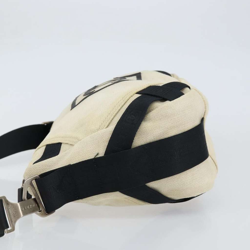 Chanel sports shoulder bag Beige Canvas Good condition - Model View