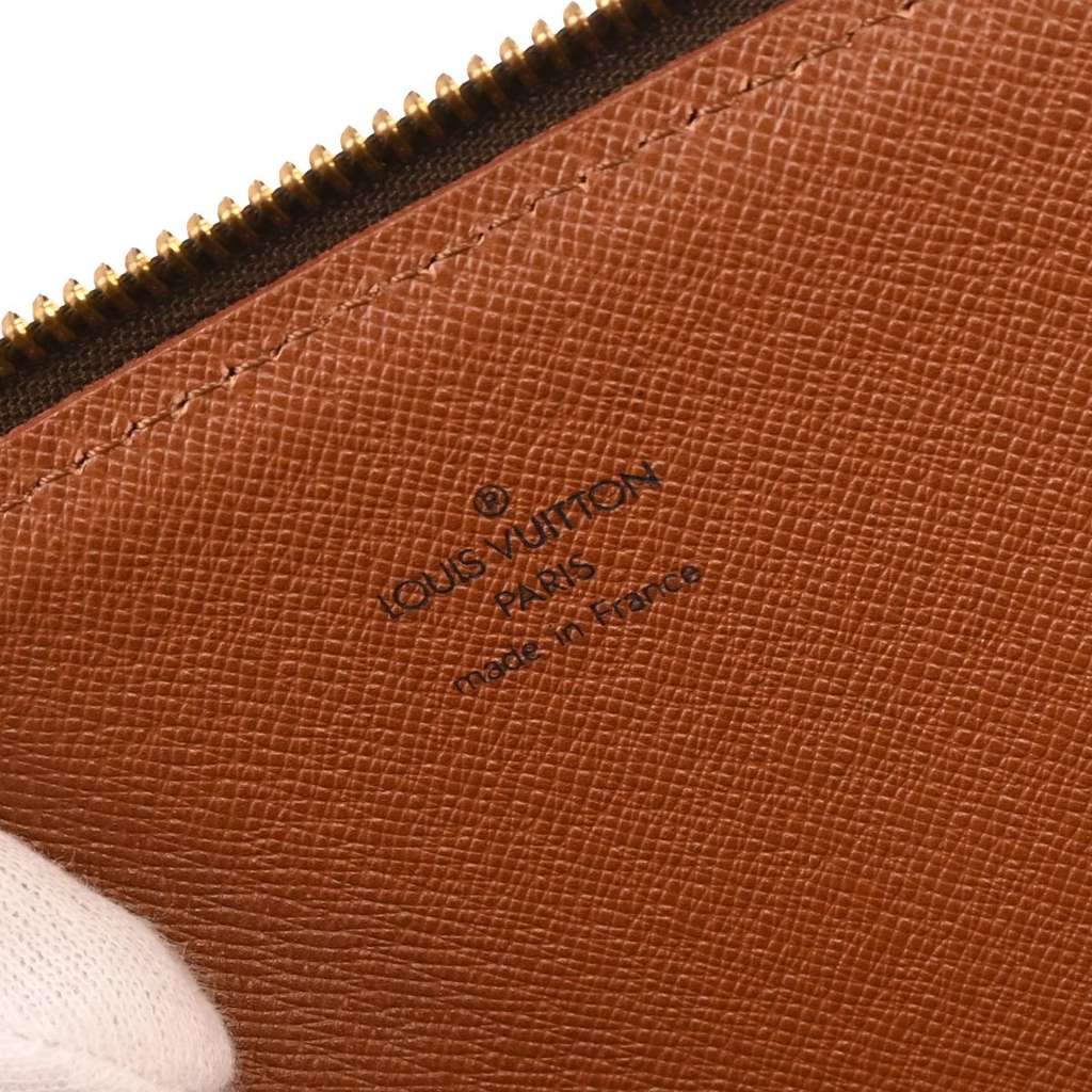 Louis Vuitton Etui Voyage Pouch Brown Canvas Good condition - Box View
