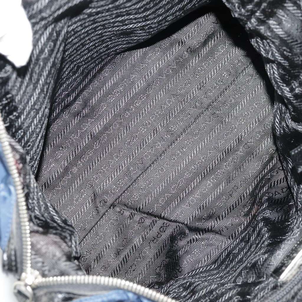 Prada Chain Shoulder Bag Navy Good condition - Box View