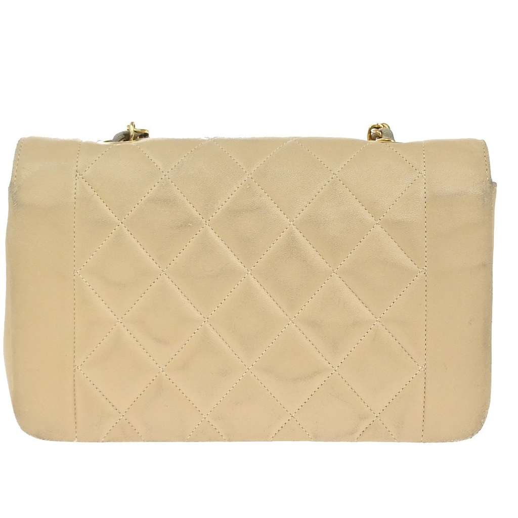 Chanel Vintage Diana Flap Bag Beige Leather Fair condition - Back View