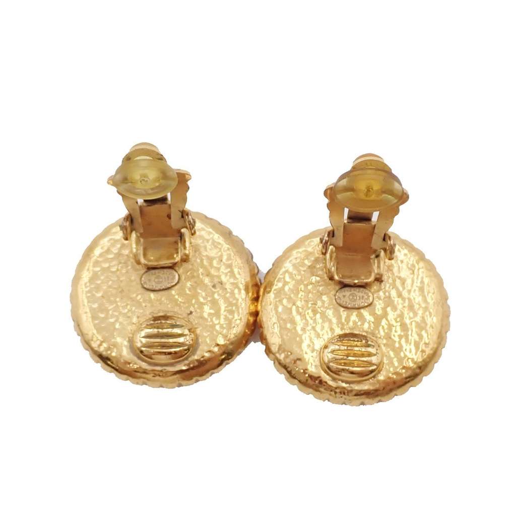 Chanel Vintage CC Round Clip-On Earrings Gold Good condition - Box View