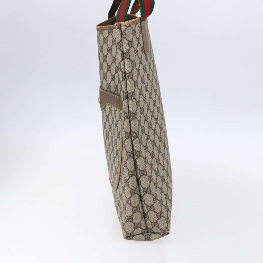 Gucci Sherry Line Tote Beige Canvas Good condition - Model View