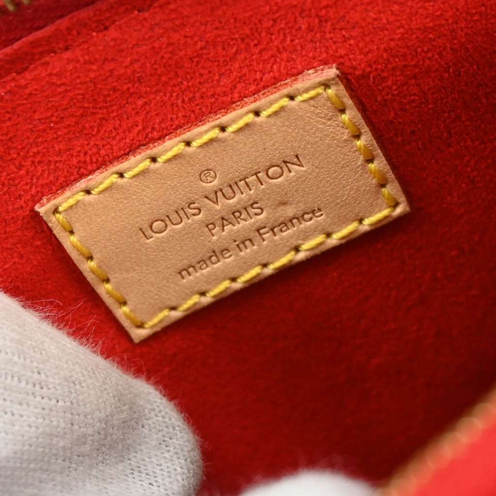 Louis Vuitton Pallas Tote Brown Canvas Good condition - Model View