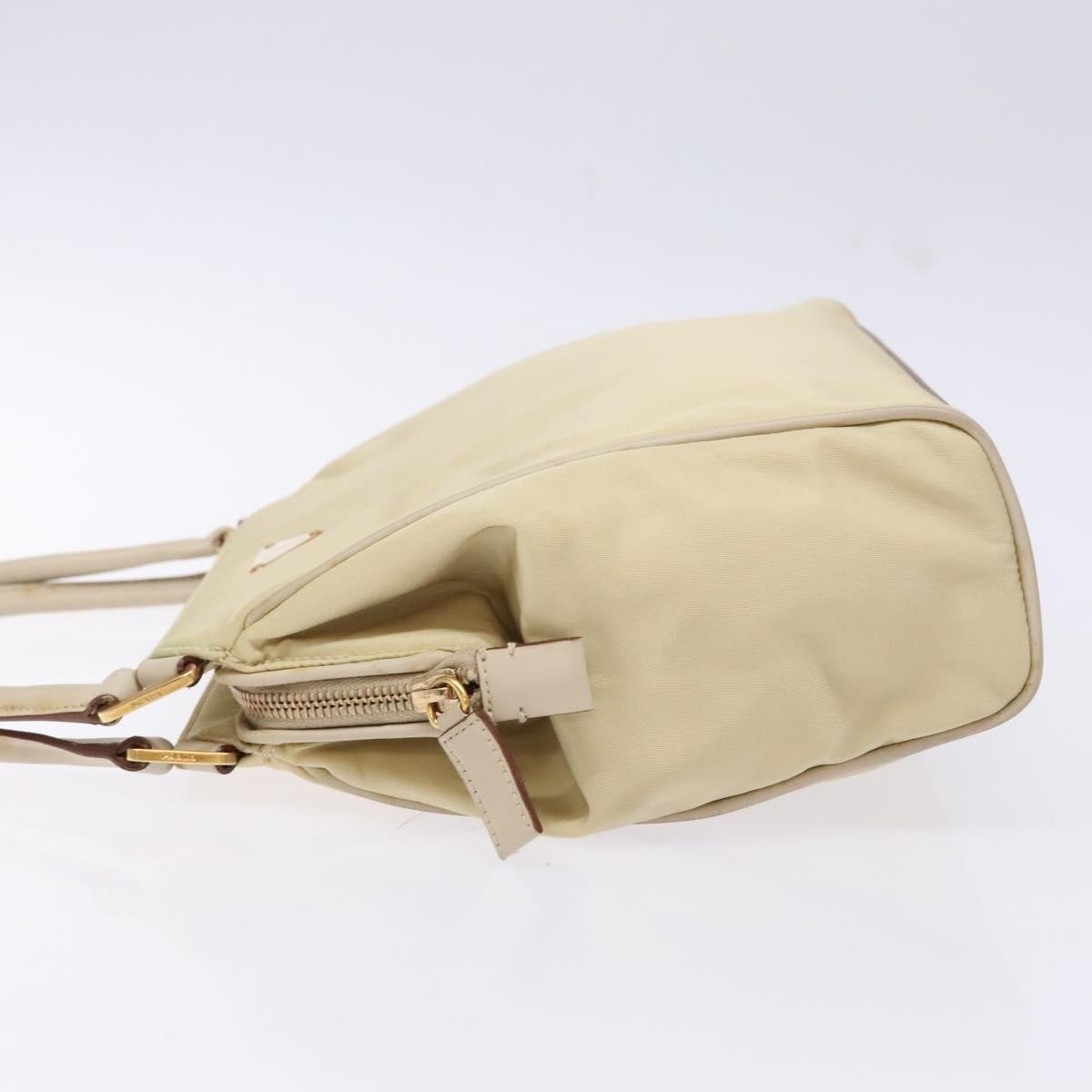 Prada Vintage Handbag Beige Good condition - Model View